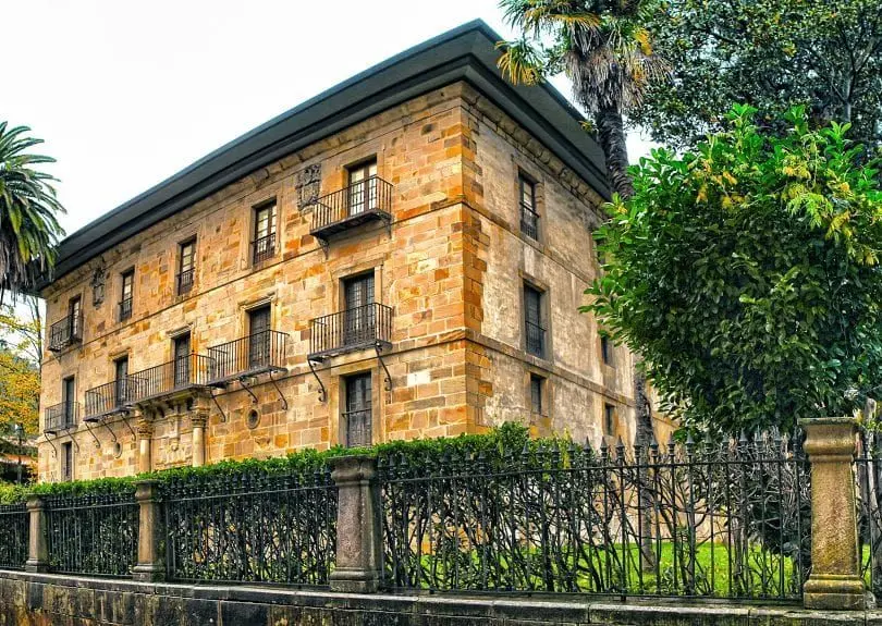 PALACIO HORKASITAS